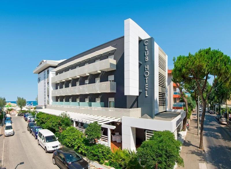 Club Hotel Riccione Exterior foto