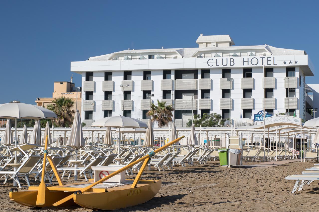 Club Hotel Riccione Exterior foto
